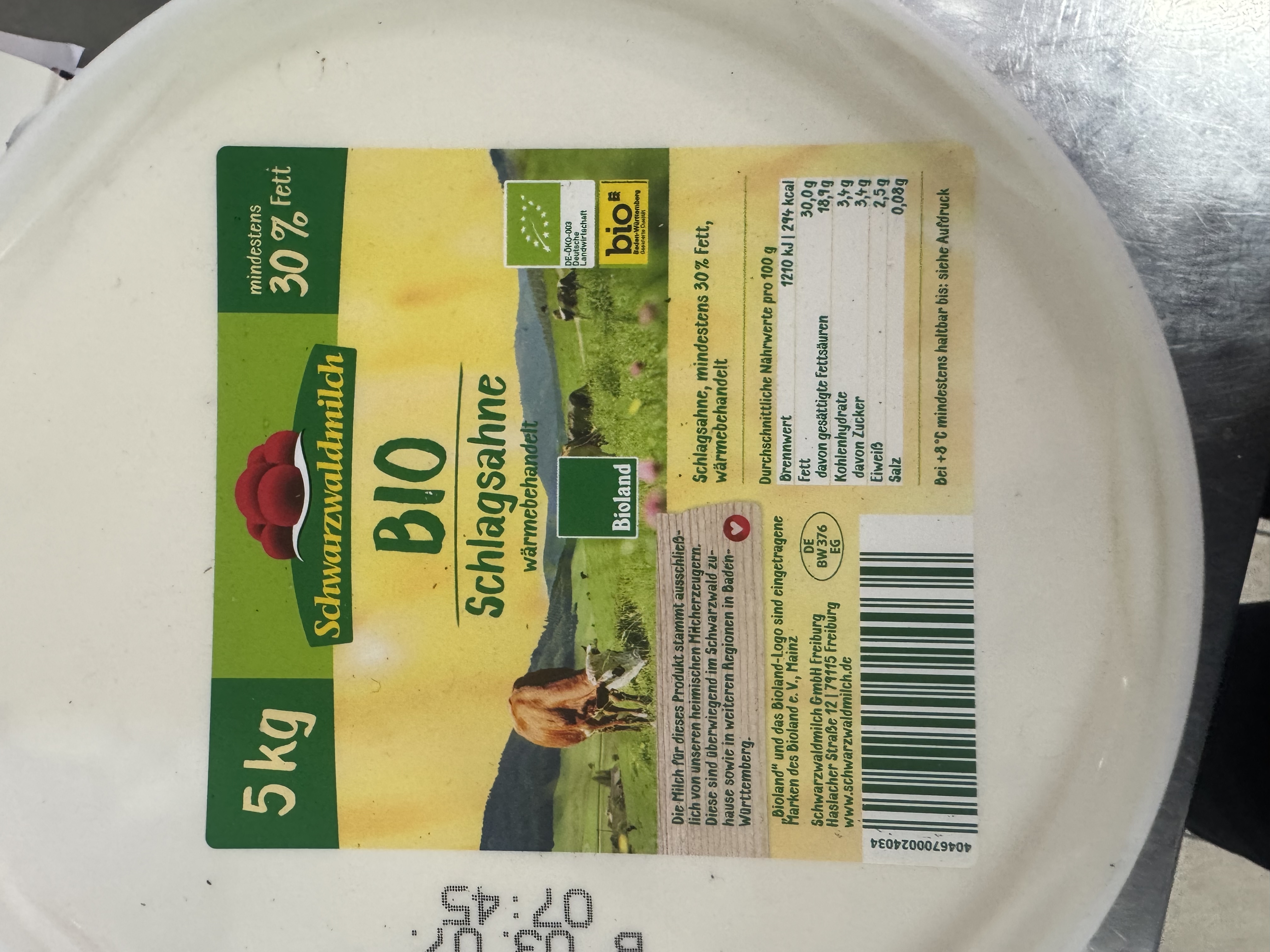 Étiquette de la crème bio utilisée pour les recettes lactées
